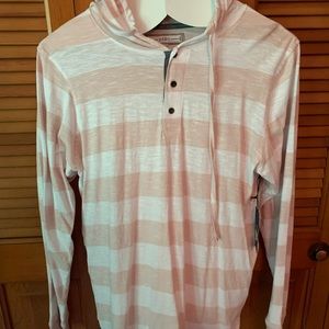 Men’s NWT light hooded shirt